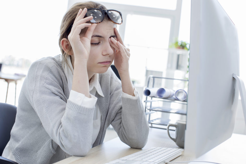 Long hours of screen time puts strain on your eyes