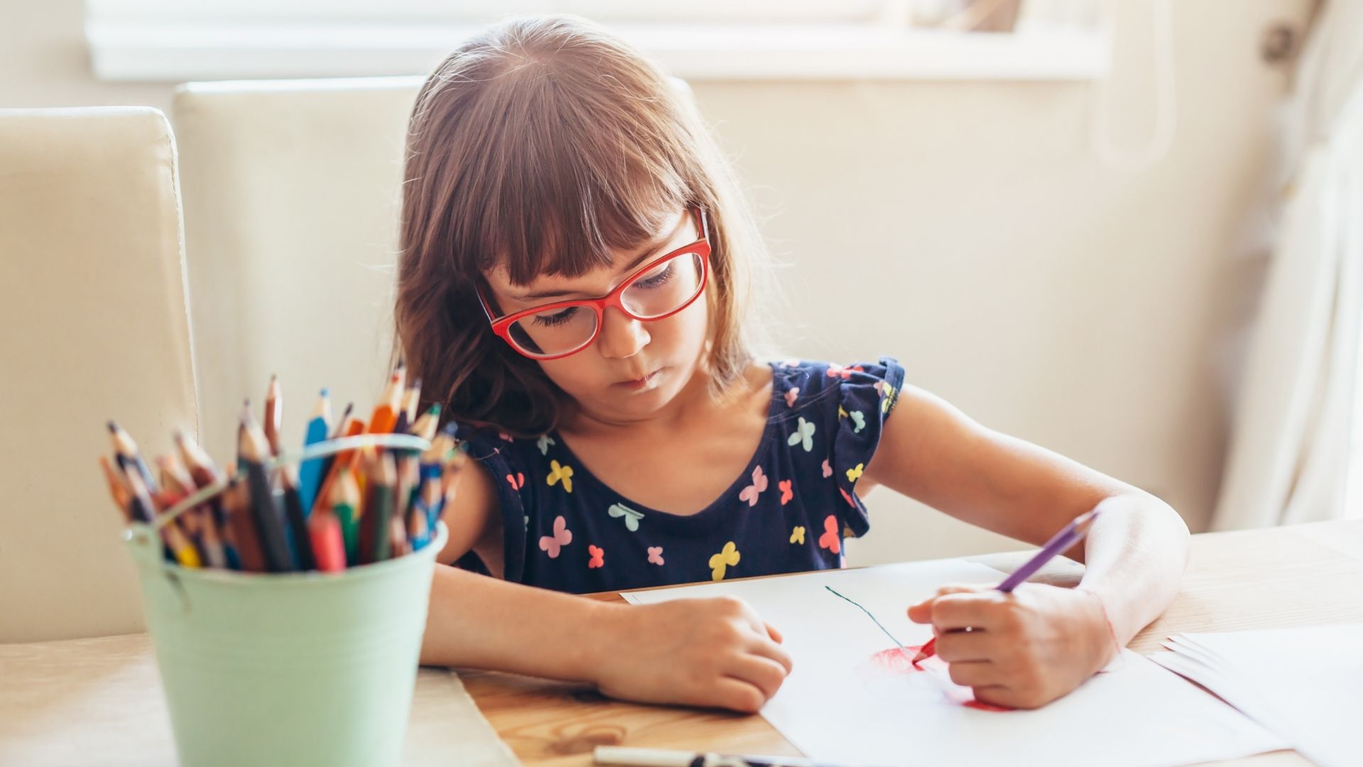 what are the risks of myopia in children?
