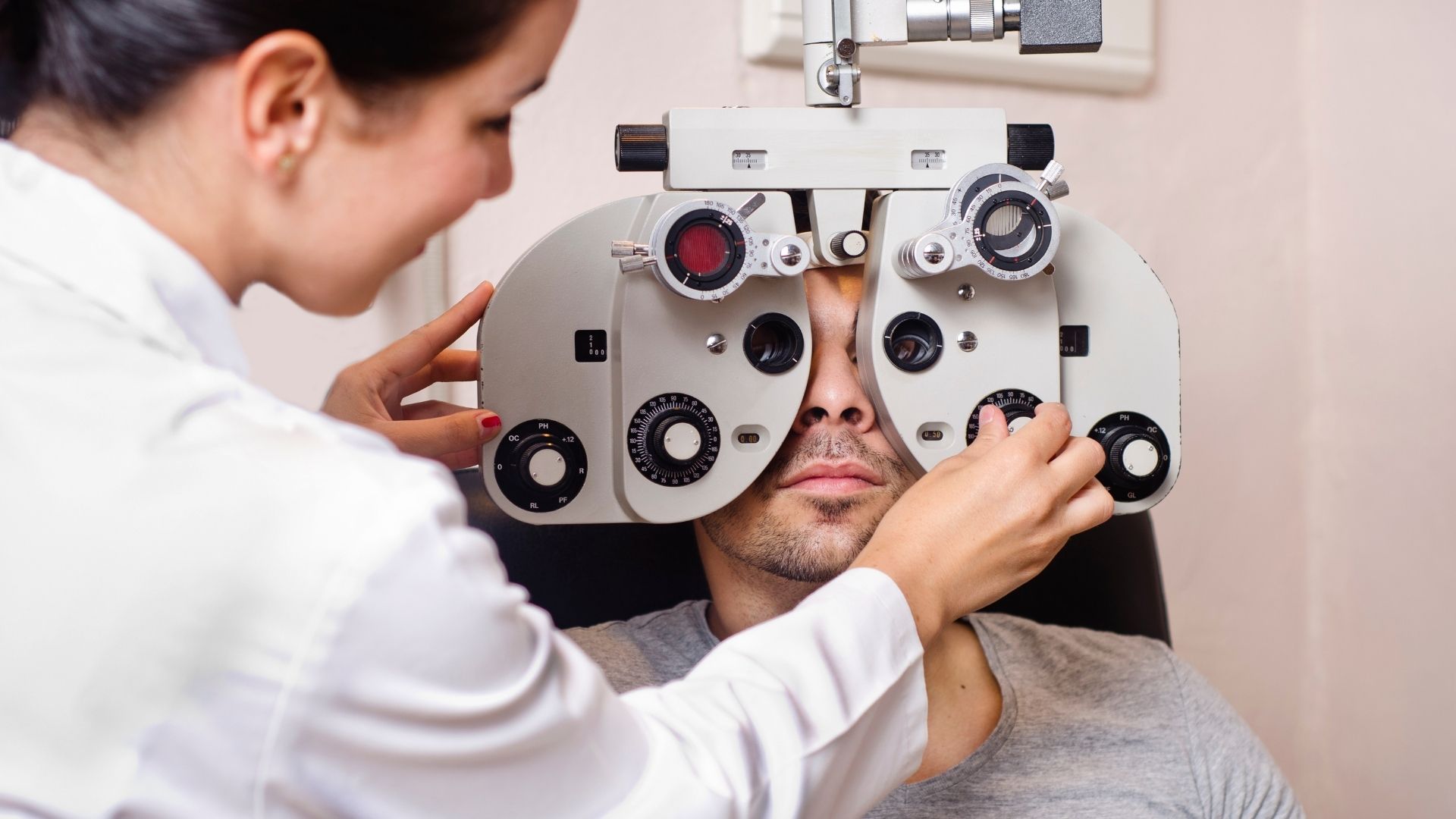 Optometrist